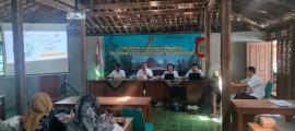 Kegiatan Monev DTKS dan sosialisasi tentang DTKSEN Kalurahan Karangmojo Rabu 16 April 2025